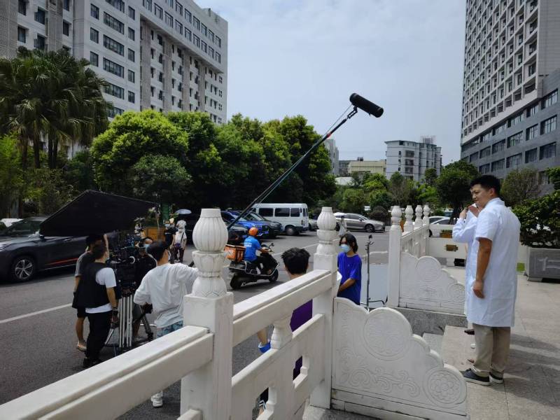 巴南区广告片拍摄公司低成本实现高规格制作的诀窍